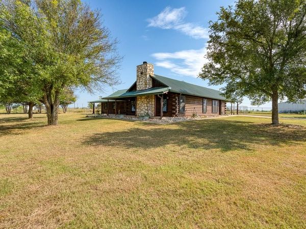 800 County Road 126, Georgetown, TX 78626