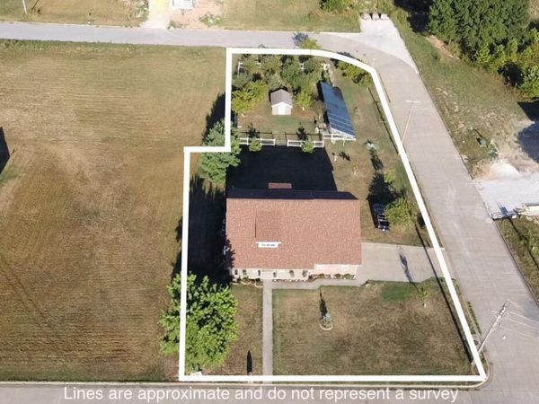 380 S Hartford Avenue, Bolivar, MO 65613