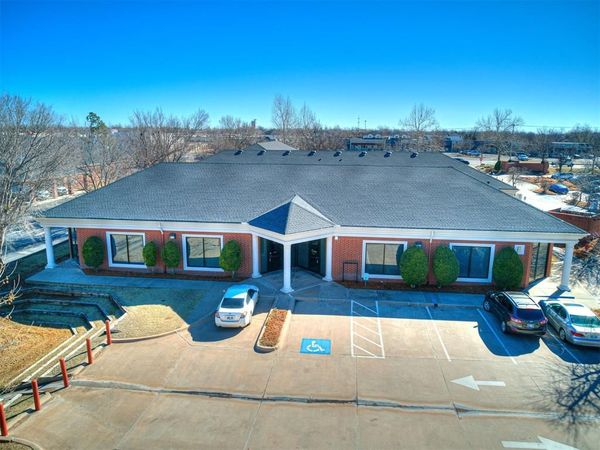 609 S Kelly Unit #F 3,4 Avenue, Edmond, OK 73003