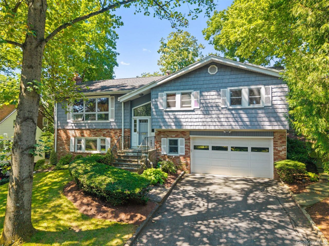 114 Oxford Road, New Rochelle, NY 10804 Main Photo