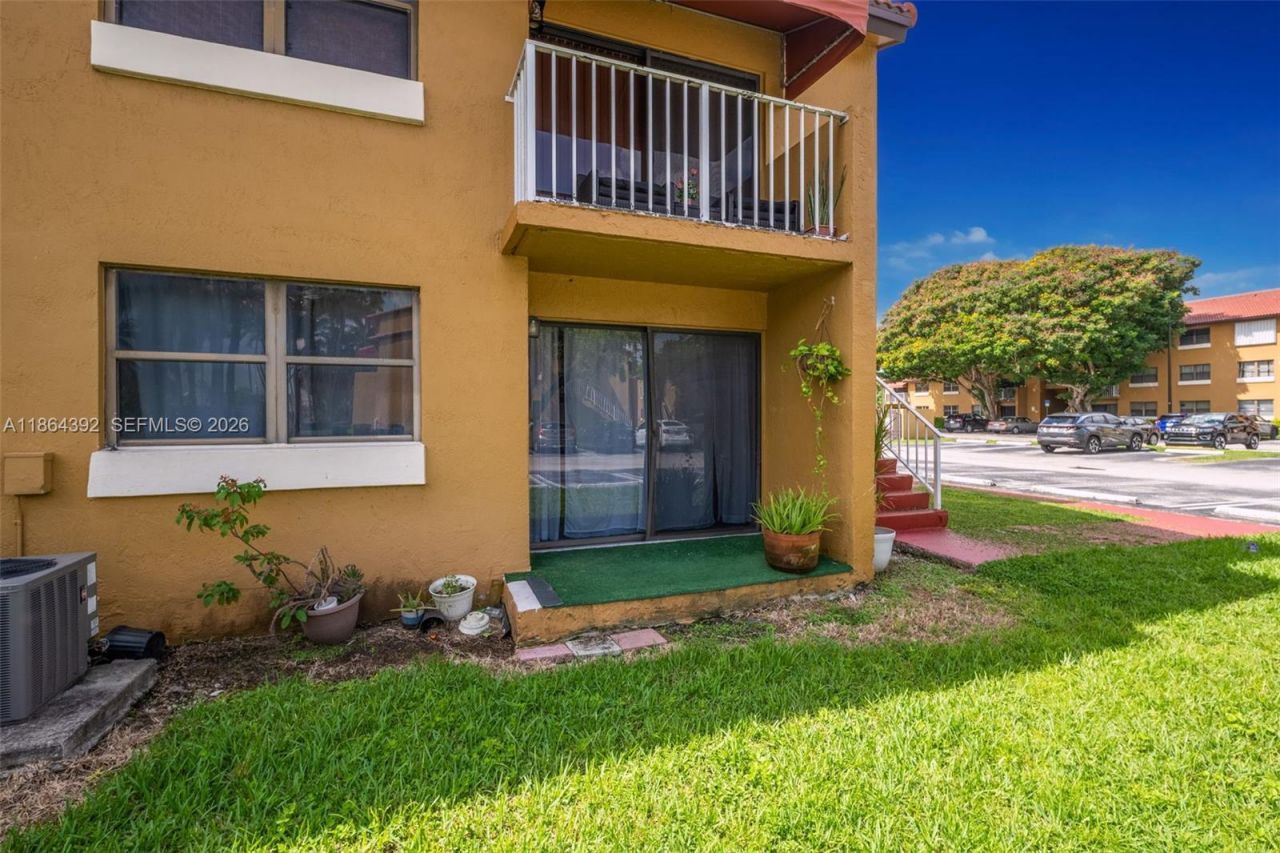 15620 SW 80th St, Unit H-101, Miami, FL 33193 Photo