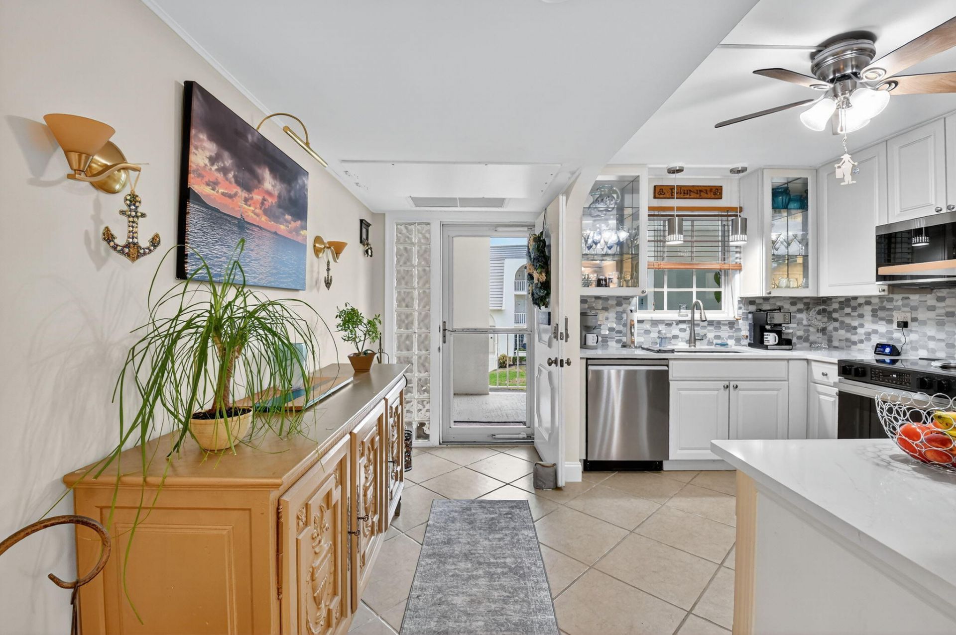 769 Jeffery Street, Unit 2-203, Boca Raton, FL 33487 Photo
