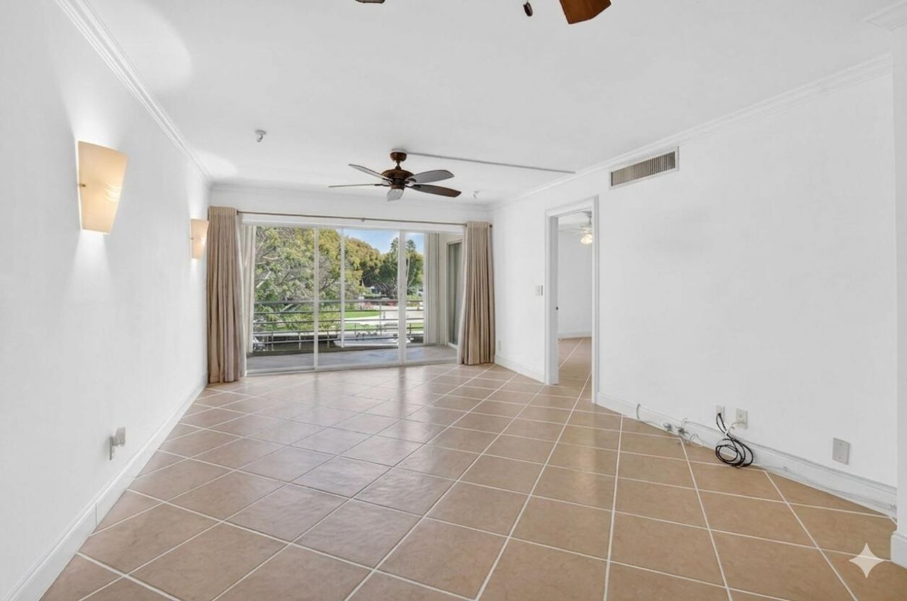 769 Jeffery Street, Unit 2-203, Boca Raton, FL 33487 Photo