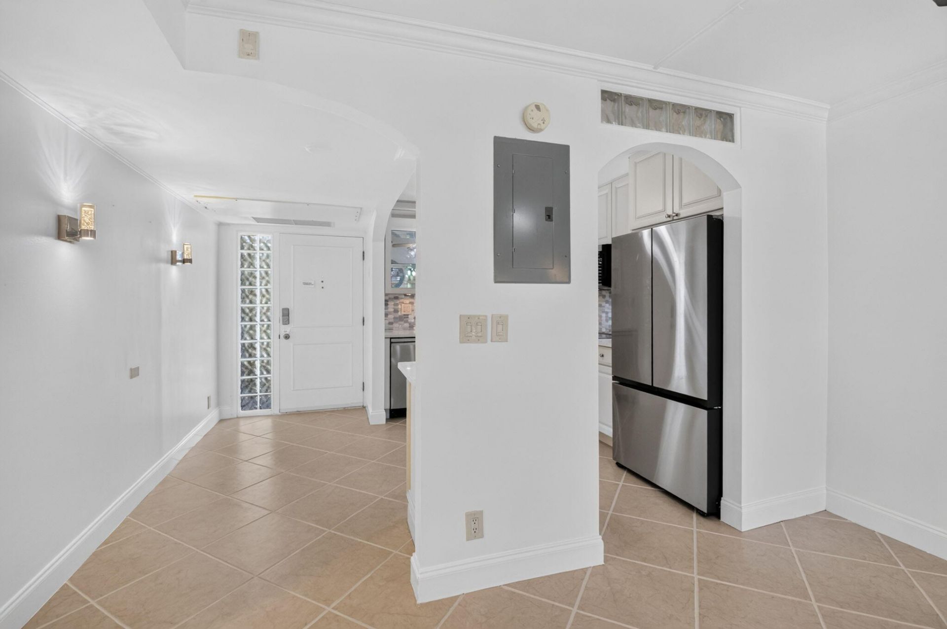 769 Jeffery Street, Unit 2-203, Boca Raton, FL 33487 Photo