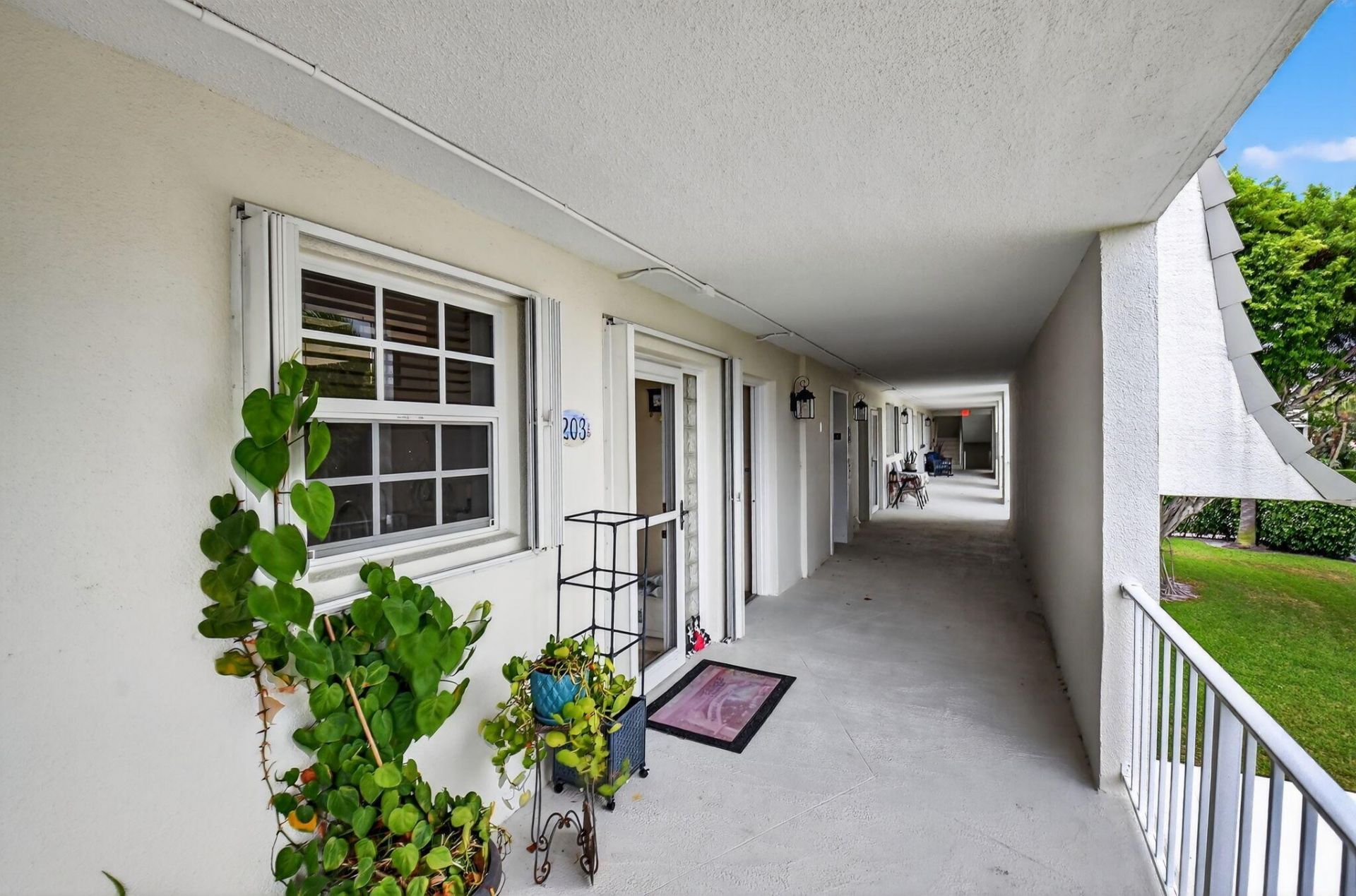 769 Jeffery Street, Unit 2-203, Boca Raton, FL 33487 Photo