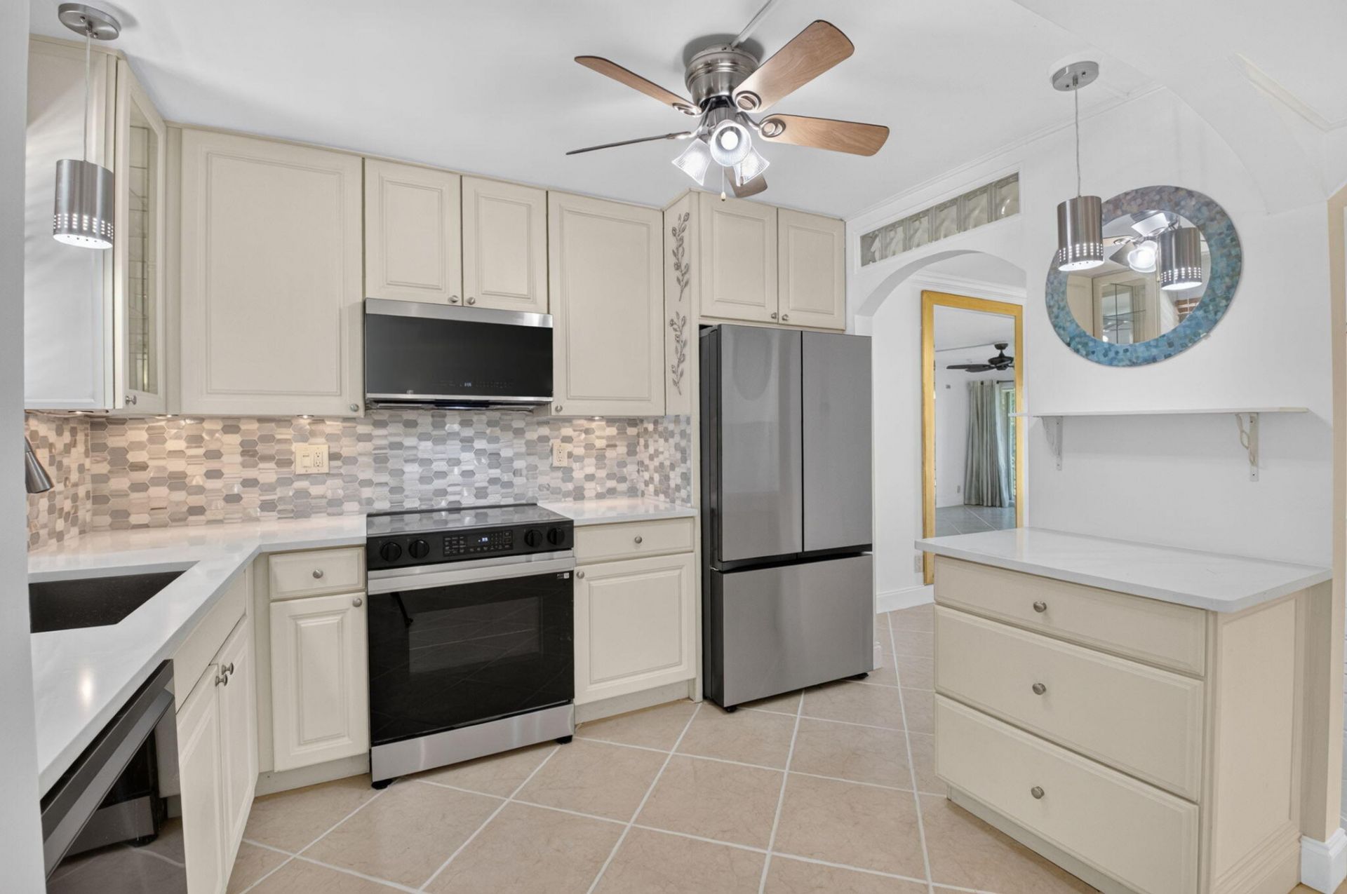 769 Jeffery Street, Unit 2-203, Boca Raton, FL 33487 Photo