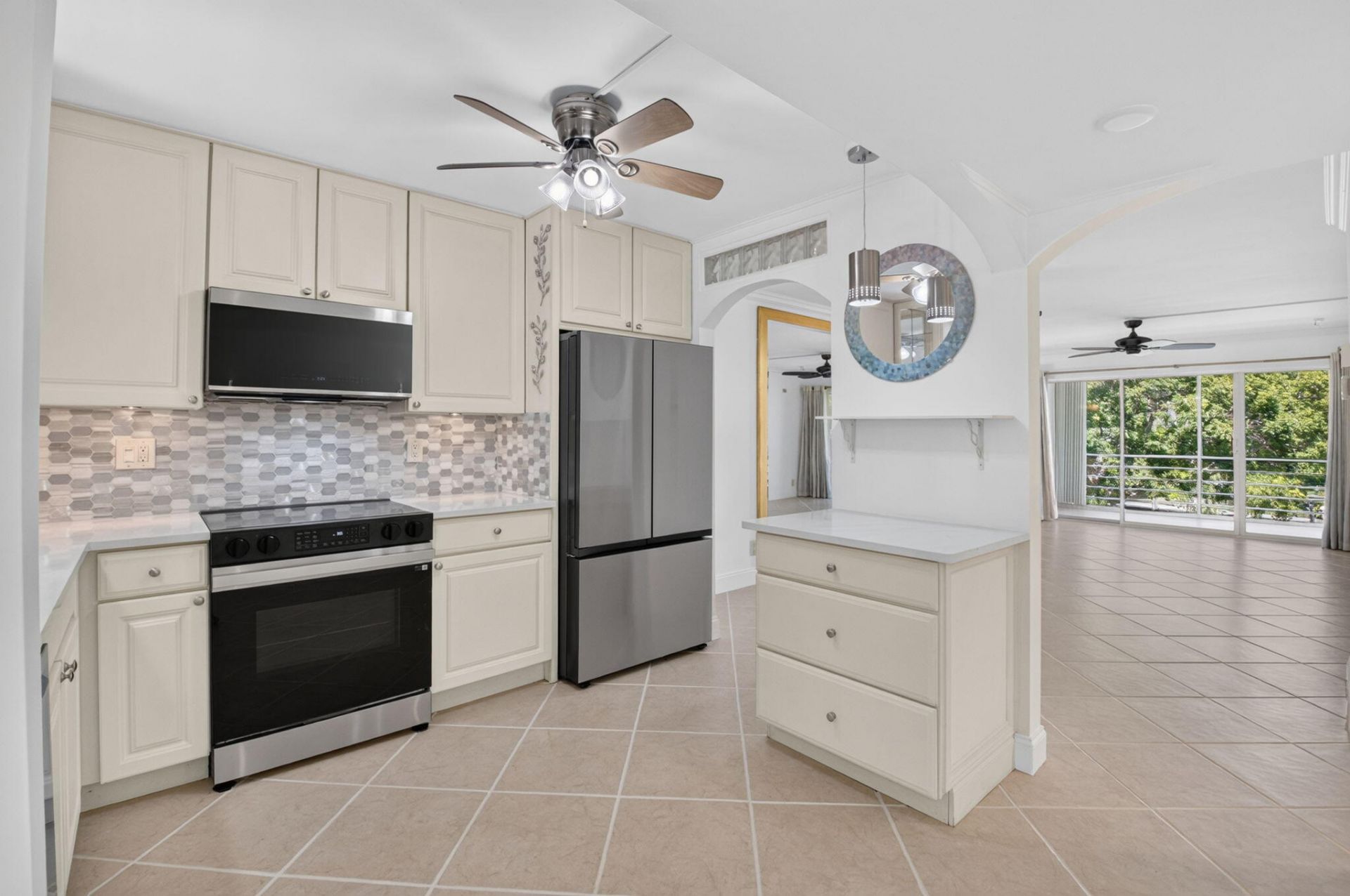 769 Jeffery Street, Unit 2-203, Boca Raton, FL 33487 Photo
