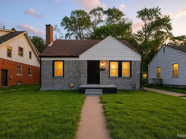 15876 Burt Road, Detroit, MI 48223