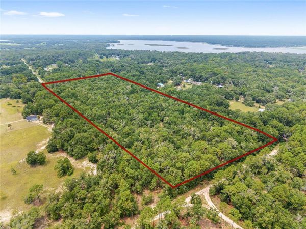 10467 N CITRUS AVENUE, CRYSTAL RIVER, FL 34428