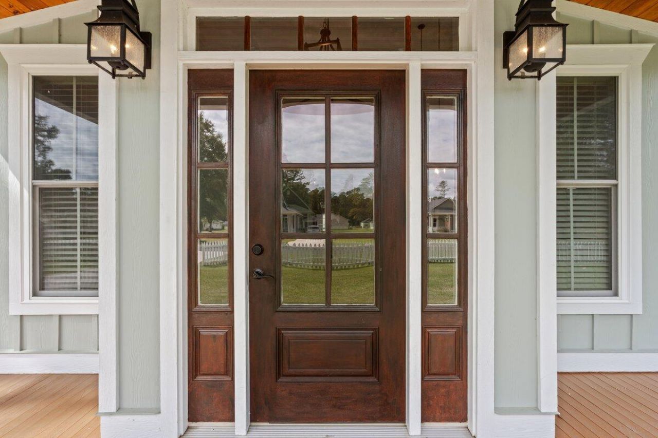 1812 Gordon Road Photo 6