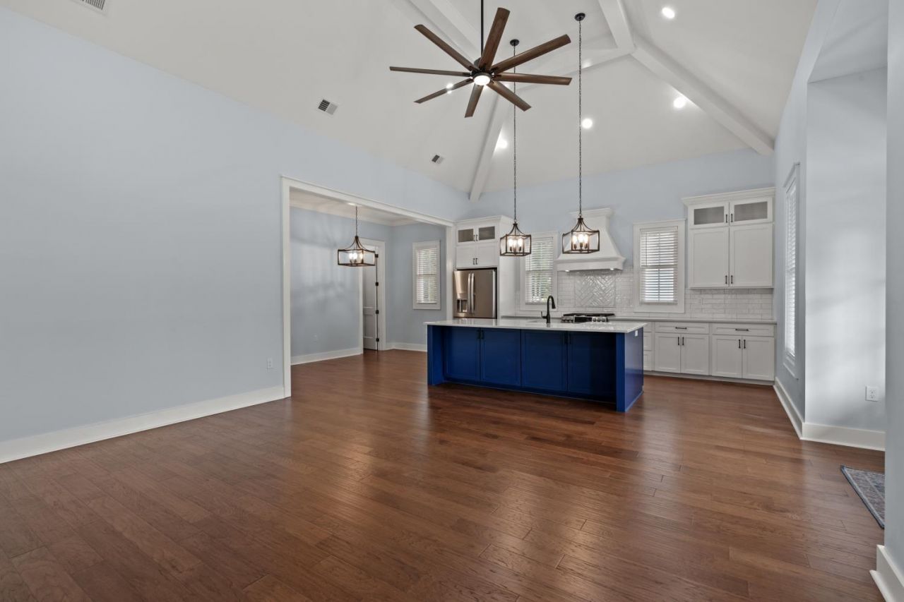 1812 Gordon Road Photo 9