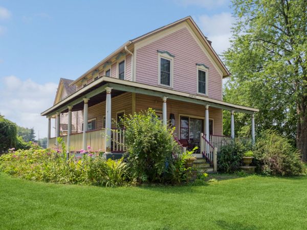 20W561 Army Trail Boulevard, Addison, IL 60101