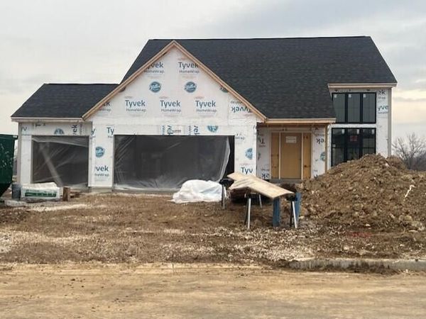 N57W20904 Lomond ROAD, Unit Lt110, Menomonee Falls, WI 53052