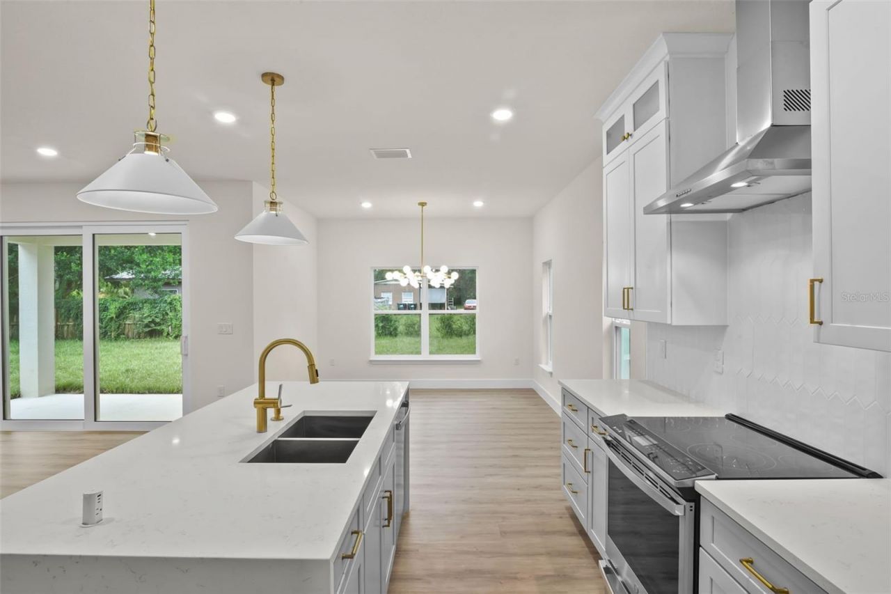 1028 Wilks Avenue, Orlando, FL 32809 Photo