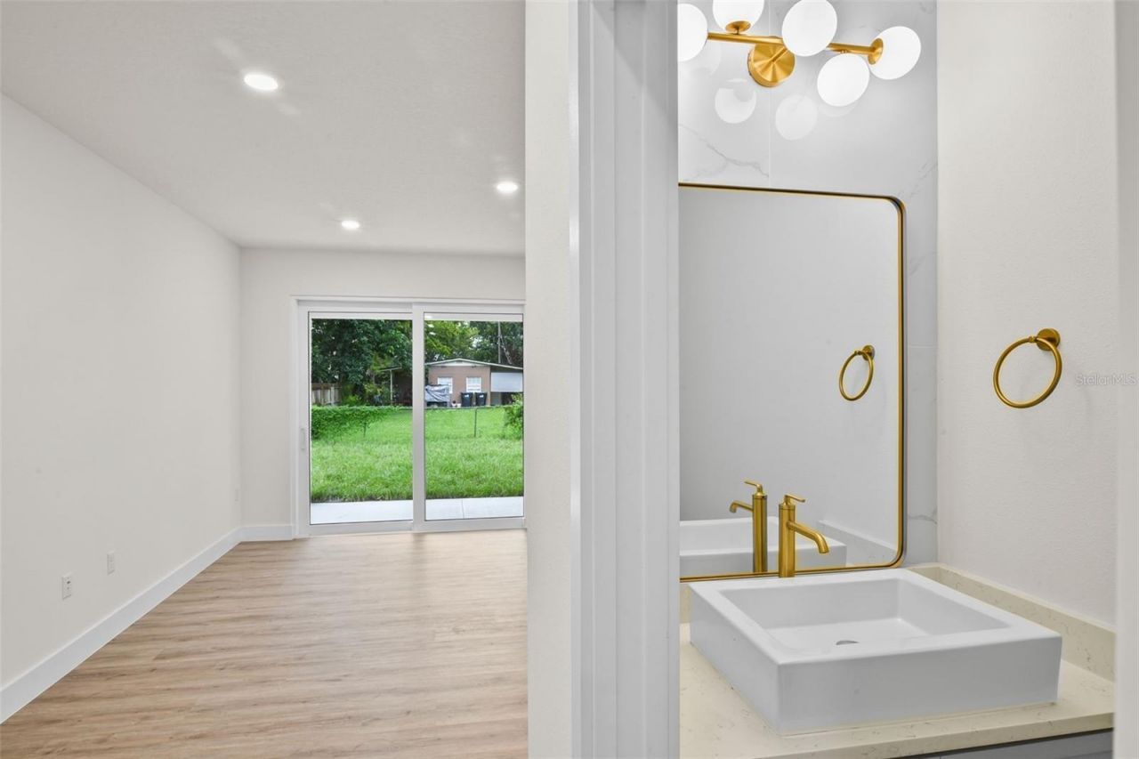 1028 Wilks Avenue, Orlando, FL 32809 Photo