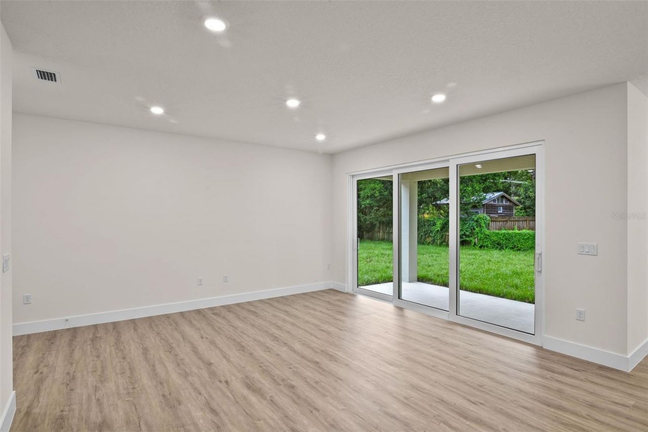 1028 Wilks Avenue, Orlando, FL 32809 Photo