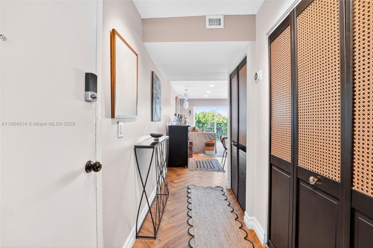 1455 West Ave, Unit 501, Miami Beach, FL 33139 Photo