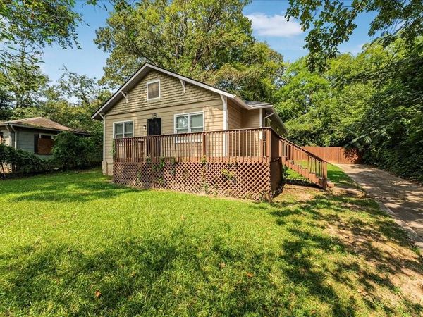 15 Johnson Road NW, Atlanta, GA 30318