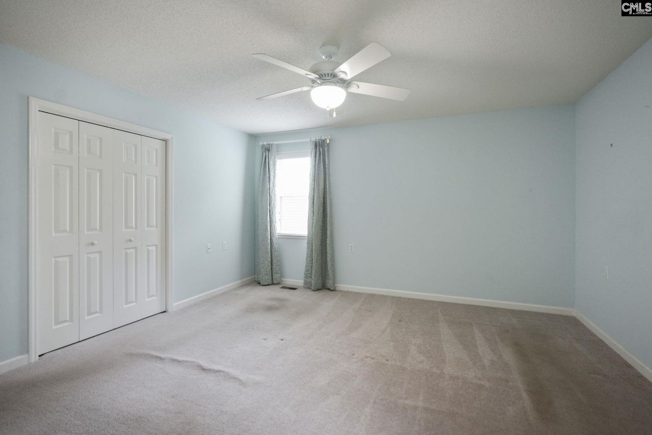 29 Meadowcrest Drive Photo 9