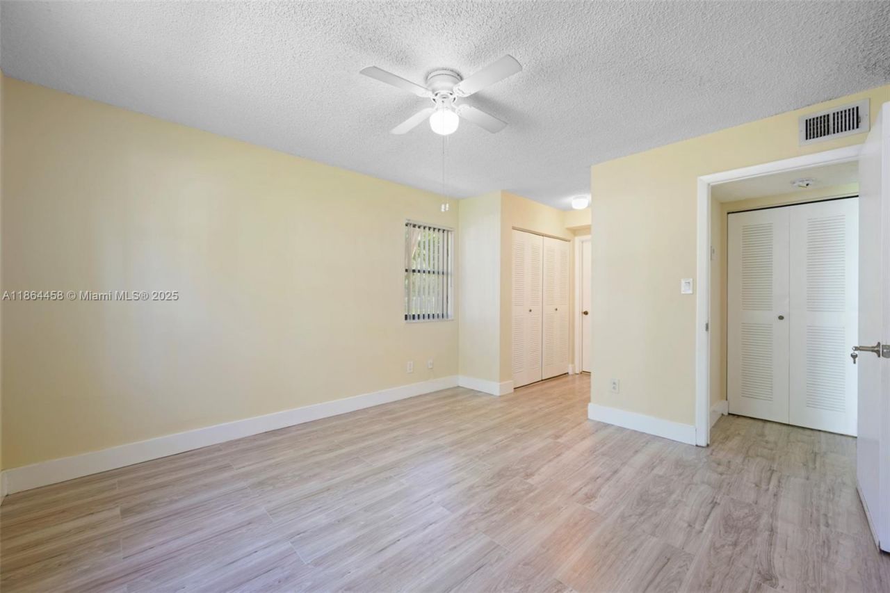 530 S Park Rd, Unit 18-11, Hollywood, FL 33021 Photo