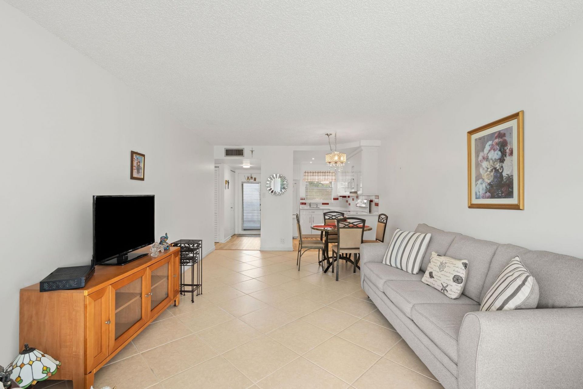 9660 Sunrise Lakes Boulevard, Unit 208, Sunrise, FL 33322 Photo
