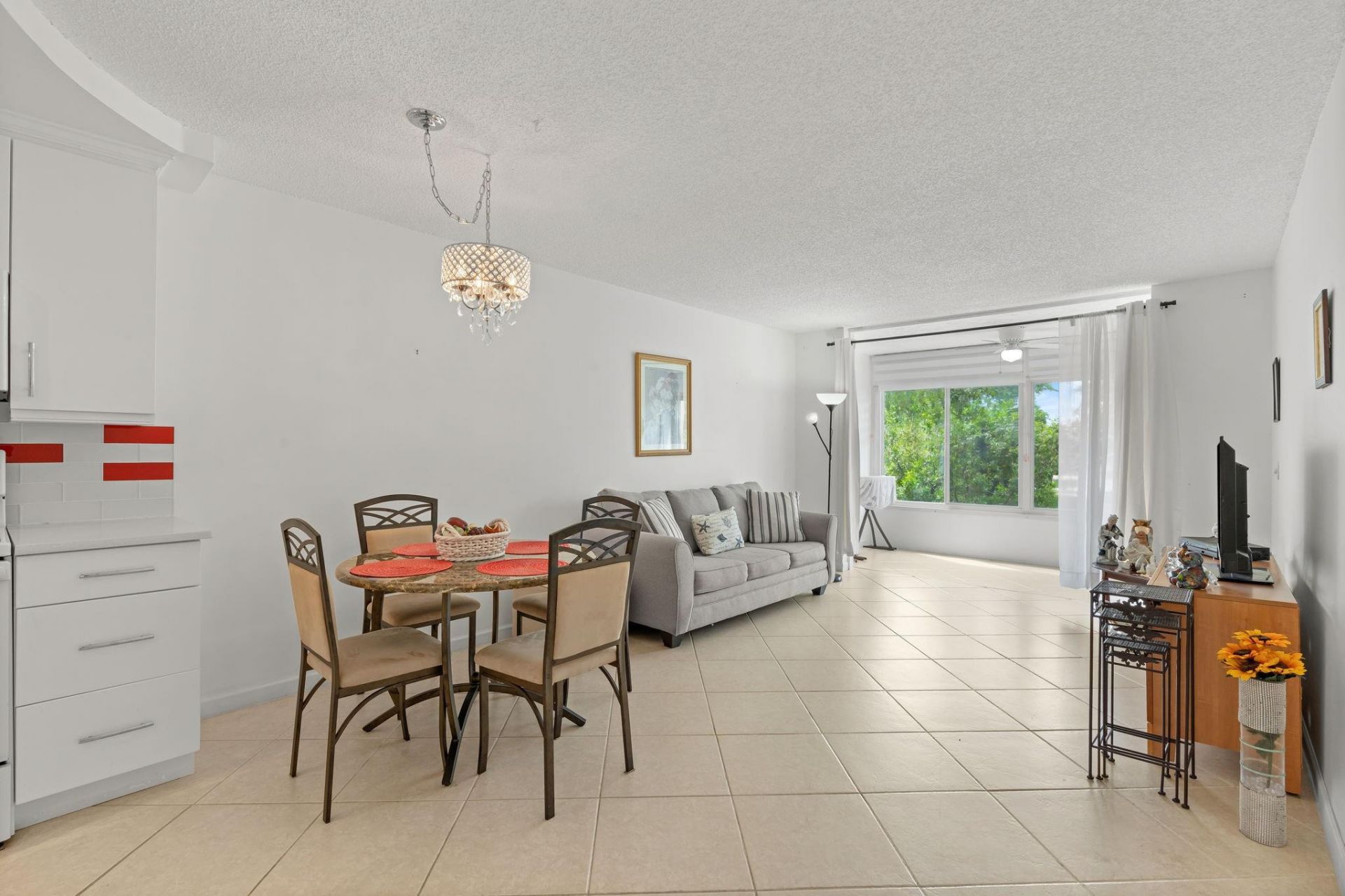 9660 Sunrise Lakes Boulevard, Unit 208, Sunrise, FL 33322 Photo