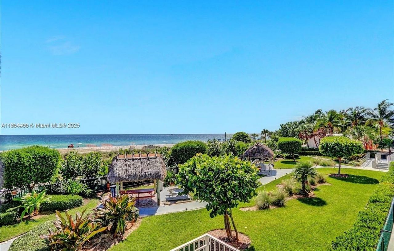 6423 E Collins Ave, Unit 206, Miami Beach, FL 33141 Photo