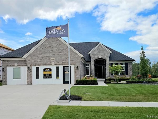 50861 Mistwood Drive, Macomb Township, Mi 48042