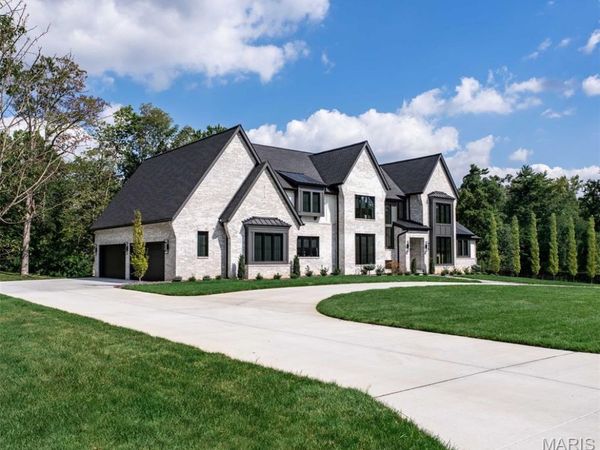 TBB Ballas Ridge Hawthorne II, Des Peres, MO 63131