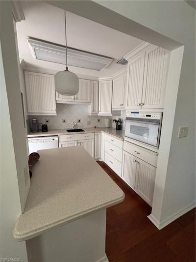 546 Broad Ave S, Unit 546, Naples, FL 34102 Photo