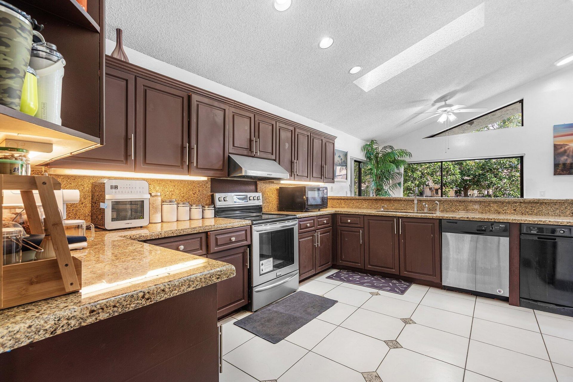 6335 NW 52nd Street, Coral Springs, FL 33067 Photo