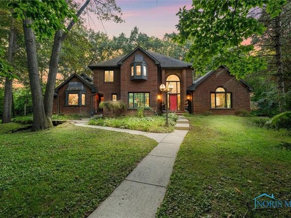 2015 King Road, Toledo, OH 43617