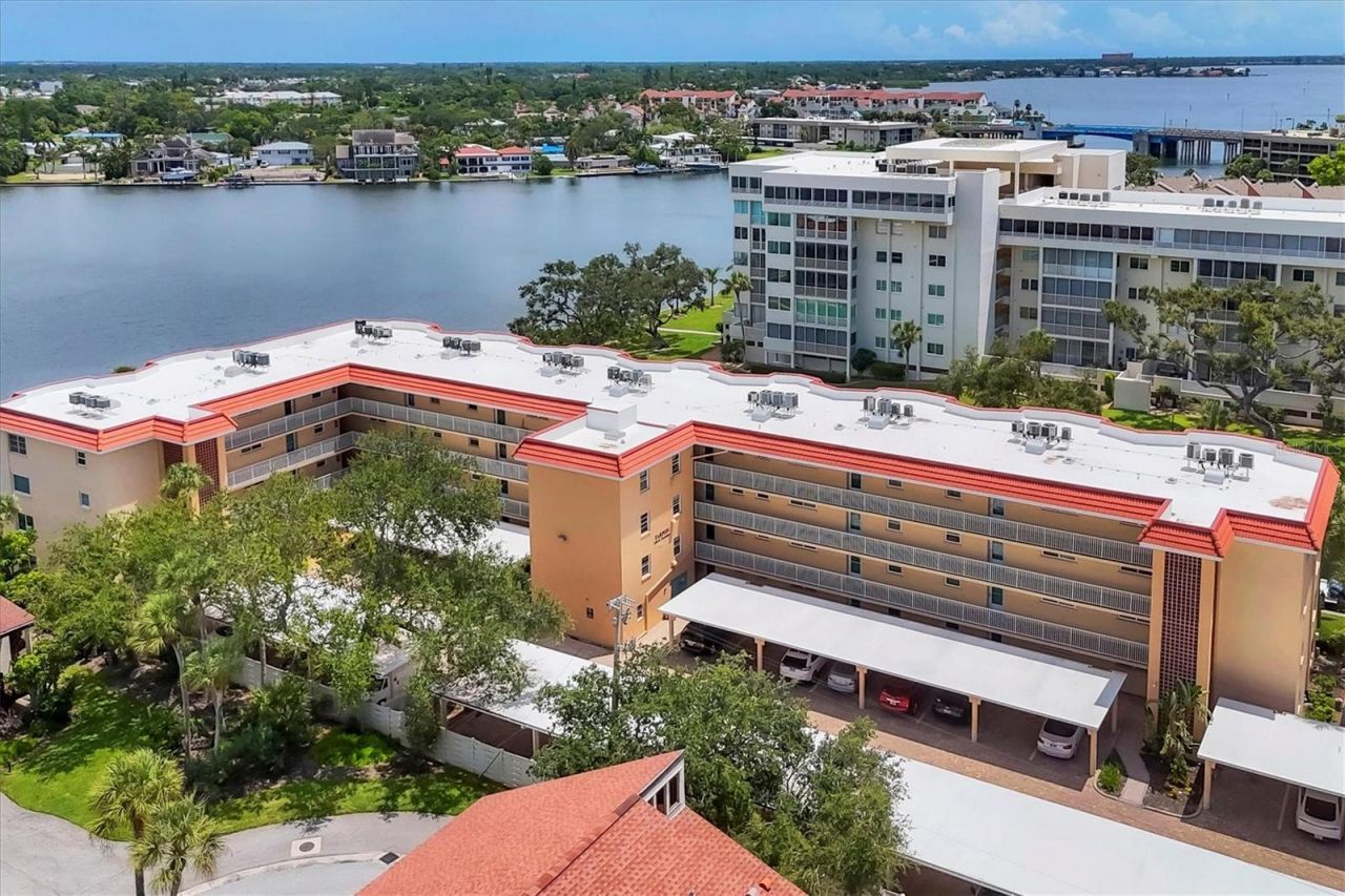 1350 N Portofino Drive, Unit 107, Sarasota, FL 34242 Photo