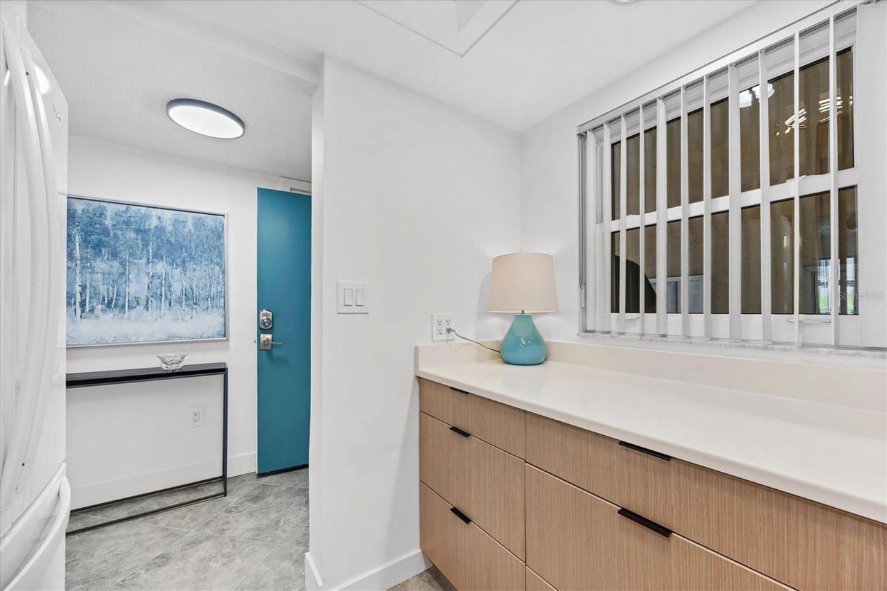 1350 N Portofino Drive, Unit 107, Sarasota, FL 34242 Photo