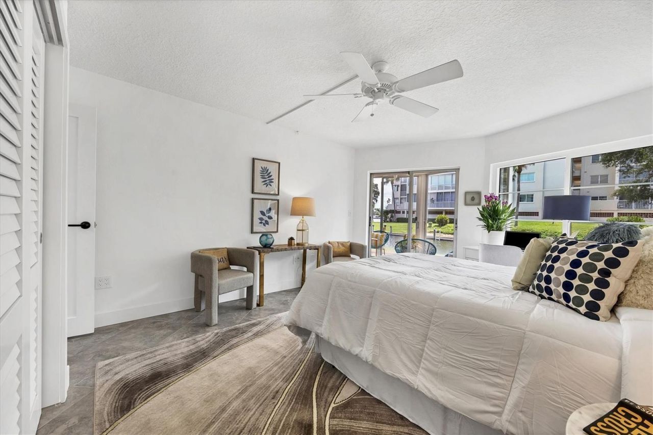 1350 N Portofino Drive, Unit 107, Sarasota, FL 34242 Photo