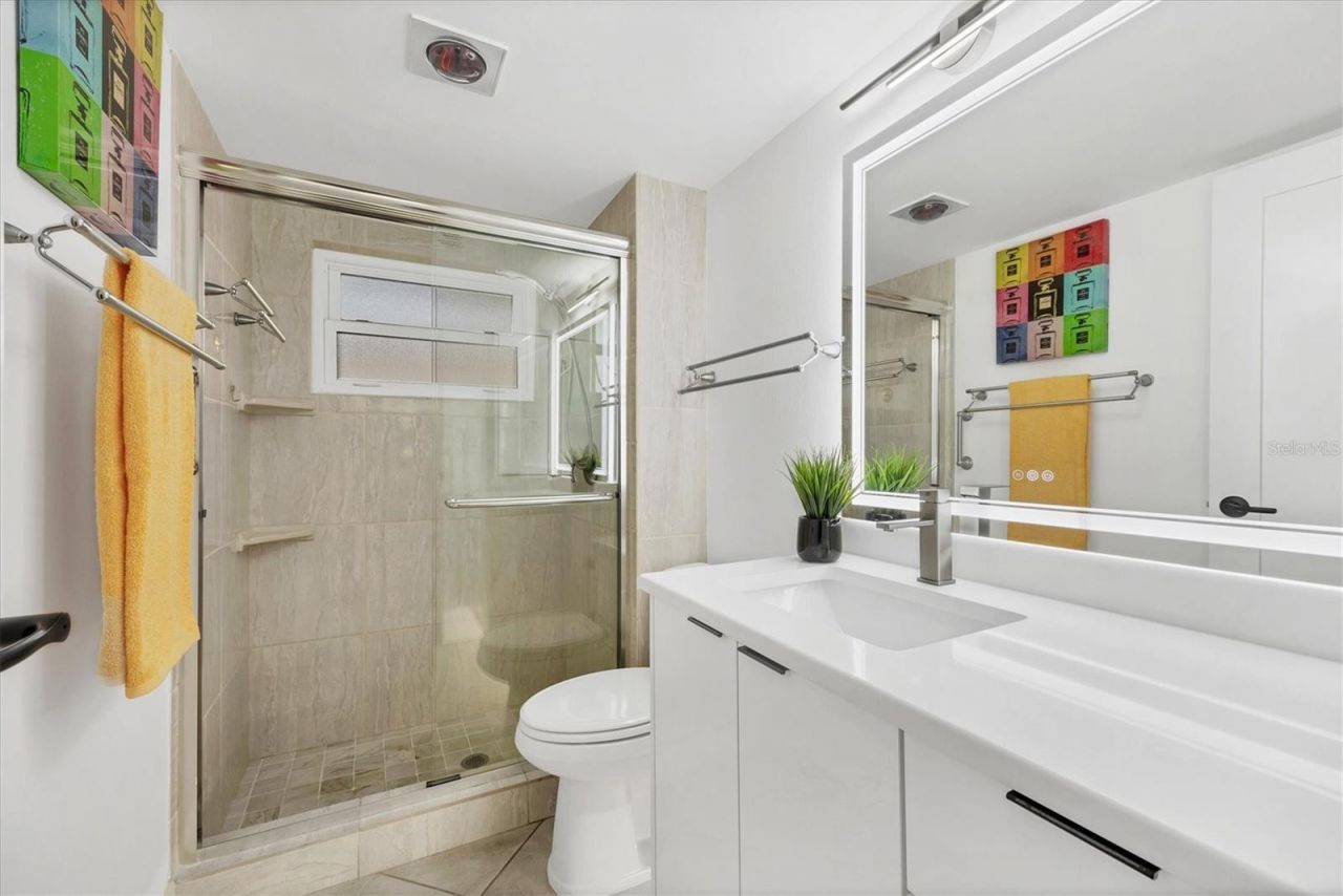 1350 N Portofino Drive, Unit 107, Sarasota, FL 34242 Photo