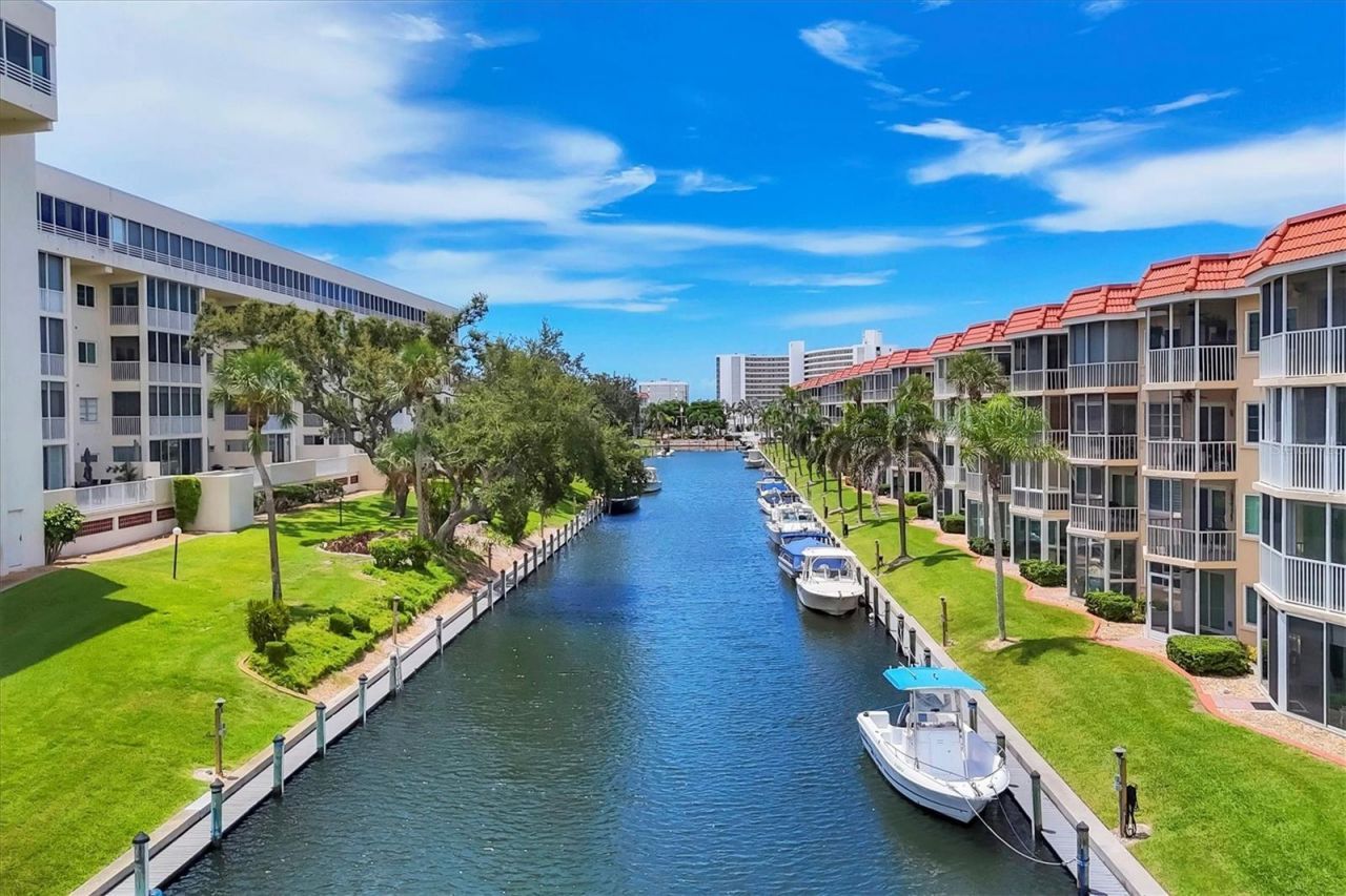 1350 N Portofino Drive, Unit 107, Sarasota, FL 34242 Photo