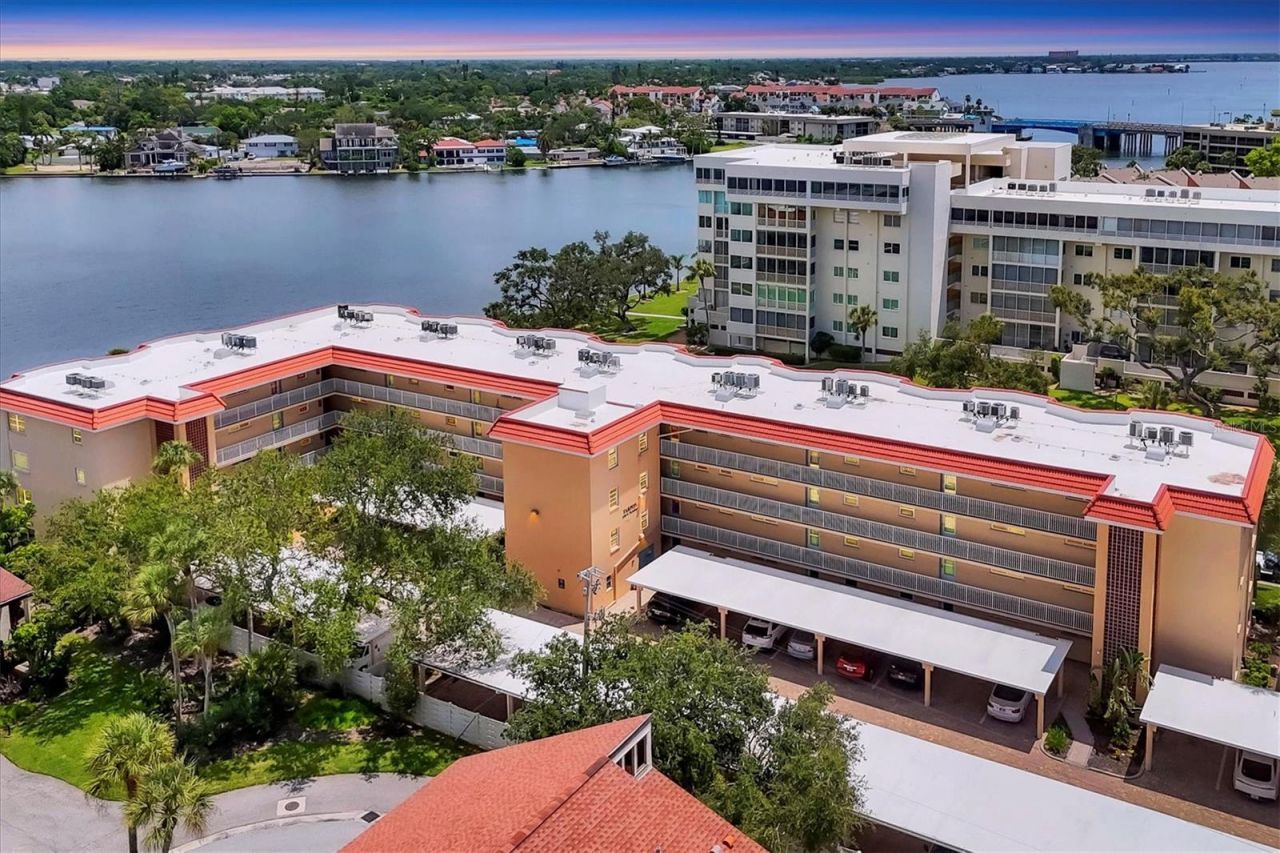 1350 N Portofino Drive, Unit 107, Sarasota, FL 34242 Photo