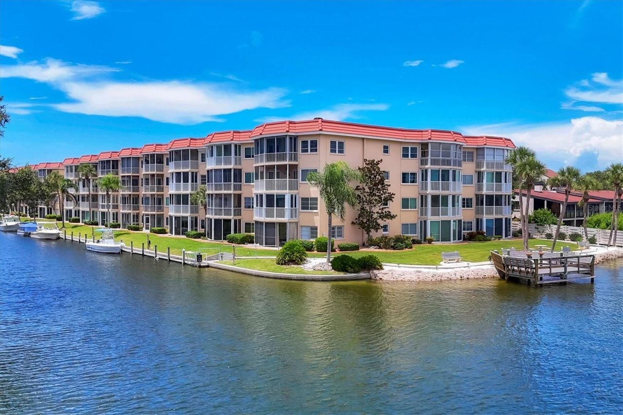1350 N Portofino Drive, Unit 107, Sarasota, FL 34242 Photo