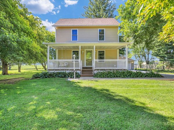 221 E 5th Avenue, Rankin, IL 60960