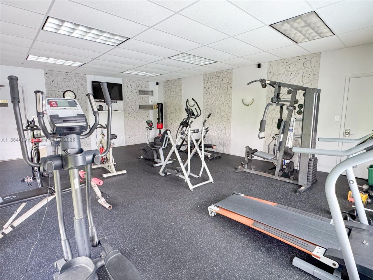 2300 Park Ln, Unit 105, Hollywood, FL 33021 Photo