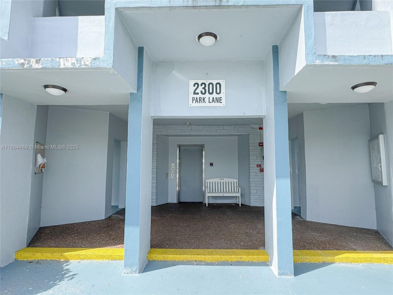 2300 Park Ln, Unit 105, Hollywood, FL 33021 Photo