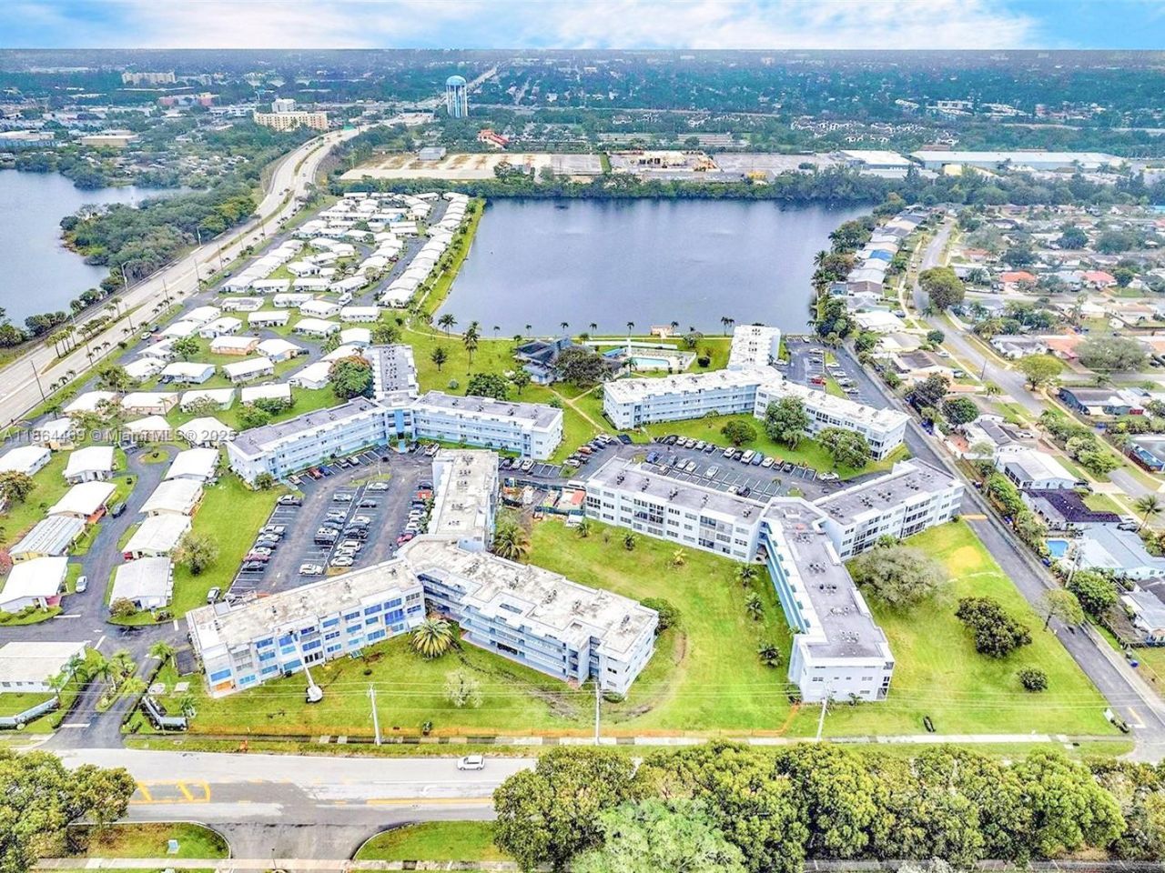 2300 Park Ln, Unit 105, Hollywood, FL 33021 Photo