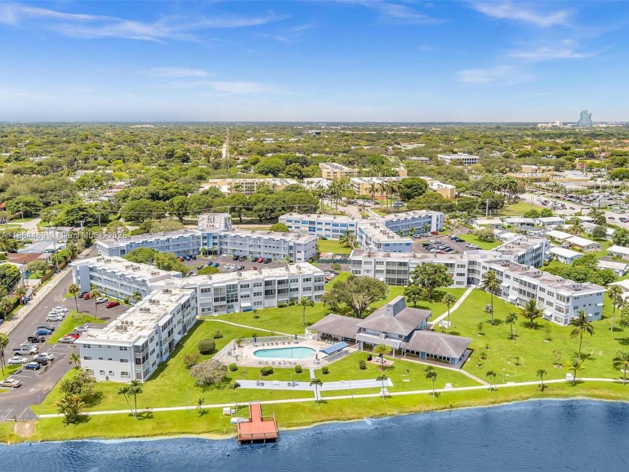 2300 Park Ln, Unit 105, Hollywood, FL 33021 Photo