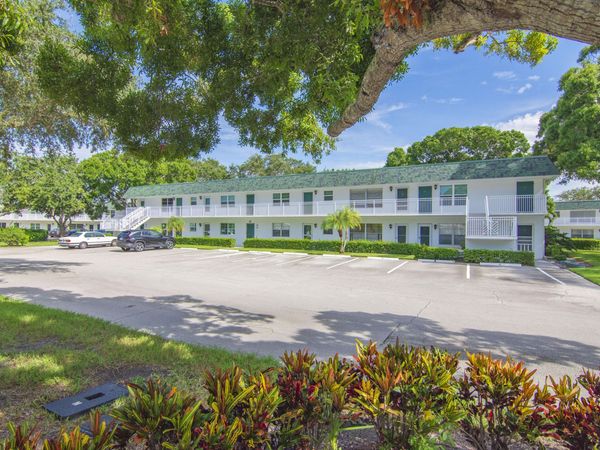 2800 Indian River Boulevard, Unit 2q, Vero Beach, FL 32960