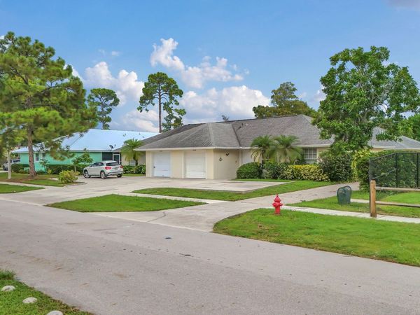 14010 Veronica Court, Wellington, FL 33414