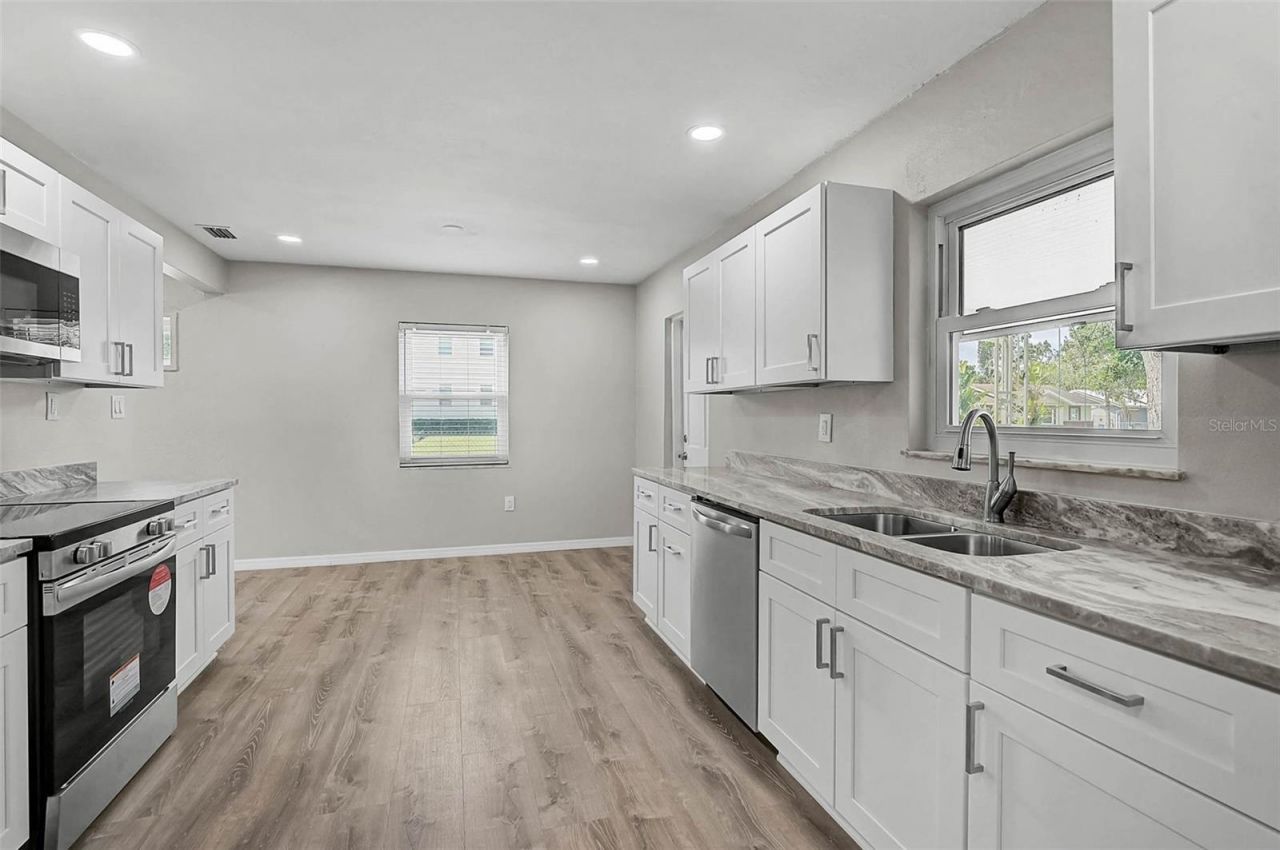 102 20th Street Ne, Bradenton, FL 34208 Photo