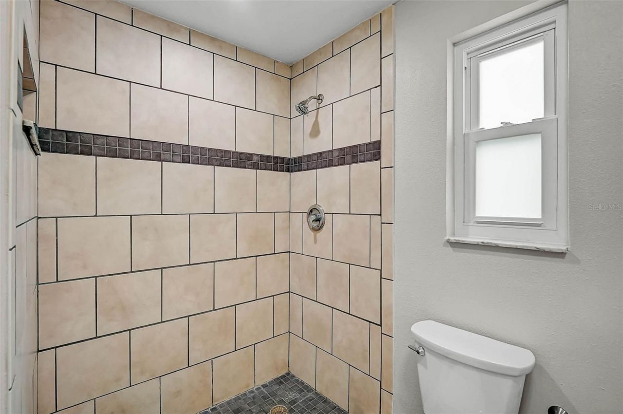 102 20th Street Ne, Bradenton, FL 34208 Photo