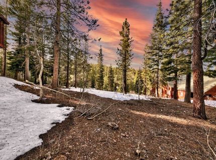 12800 Zurich Place, Truckee, CA 96161 Photo