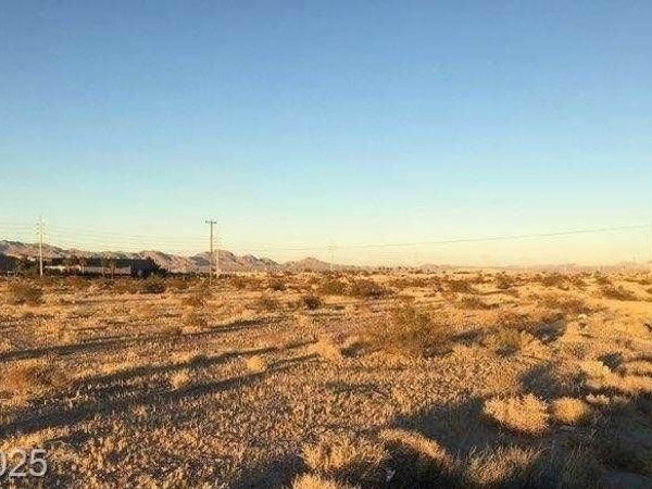 02 Reverend Wilson, North Las Vegas, NV 89030